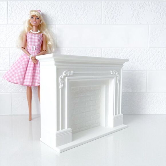 Dollhouse Miniature Fireplace White Mantle Brick Ornate 1:6 Scale Furniture - Picture 2 of 3